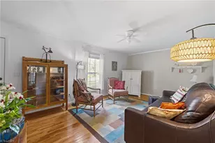 2501 Laramie Dr, Greensboro, NC 27406 - Photo 11