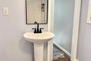 205 Matt Pl, Greensboro, NC 27405 - Photo 19