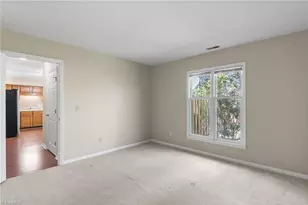 6 Brighton Pl, Greensboro, NC 27410 - Photo 11