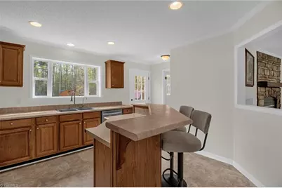 4508 Schoolway Drive, Greensboro, NC 27406 - Photo 11