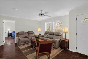 4508 Schoolway Dr, Greensboro, NC 27406 - Photo 5