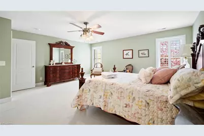 1004 Dunleigh Drive, Burlington, NC 27215 - Photo 37