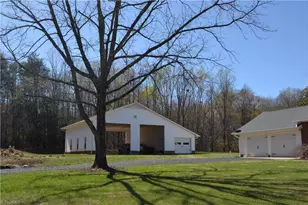 208 Twin Springs Rd, Stoneville, NC 27048 - Photo 5