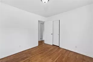 3547 Cherry Ln, Greensboro, NC 27405 - Photo 17