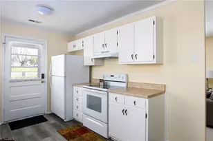 302 Mountain Brook Dr, King, NC 27021 - Photo 13