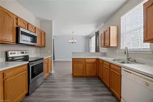 6064 Parkside Cir, Winston-Salem, NC 27107 - Photo 13