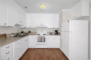 606 Rock Garden Cir, Winston-Salem, NC 27104 - Photo 7