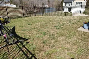 4222 Salem Springs Ct, Winston-Salem, NC 27107 - Photo 7