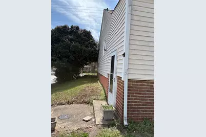 2619 Phillips Avenue, Greensboro, NC 27405 - Photo 15