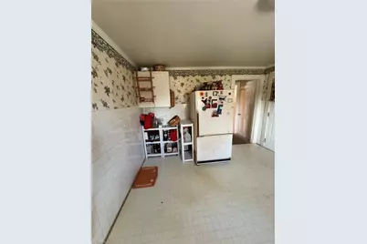 2619 Phillips Avenue, Greensboro, NC 27405 - Photo 5