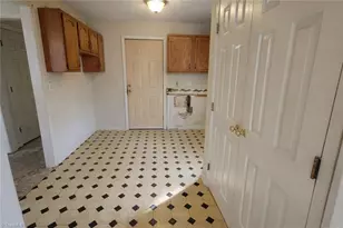 602 Julian St, Greensboro, NC 27406 - Photo 7