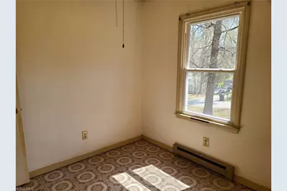 1305 E Rollingwood Circle, Winston-Salem, NC 27105 - Photo 13