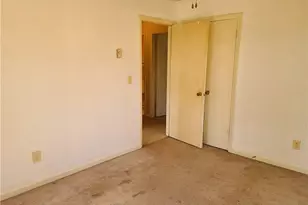 1305 E Rollingwood Cir, Winston-Salem, NC 27105 - Photo 11