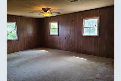 1305 E Rollingwood Circle, Winston-Salem, NC 27105 - Photo 17