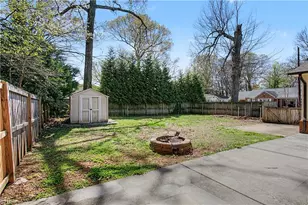 219 Rockspring Rd, High Point, NC 27262 - Photo 9