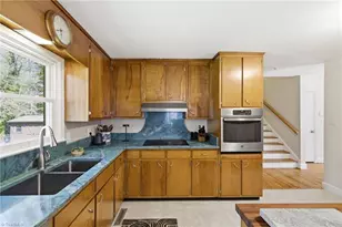 205 Frederick Rd, Greensboro, NC 27455 - Photo 7