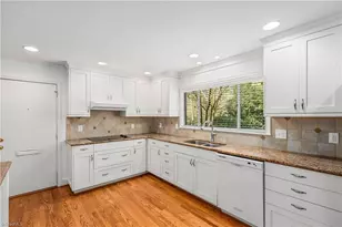 2800 Sudlicht Cir, Winston-Salem, NC 27106 - Photo 11