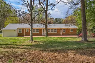 4707 Ramblewood Dr, Greensboro, NC 27406 - Photo 7