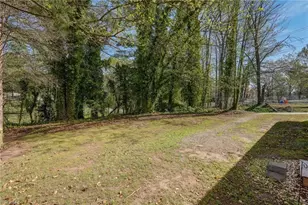 1203 Lawson St, Eden, NC 27288 - Photo 23