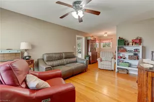 1203 Lawson St, Eden, NC 27288 - Photo 5