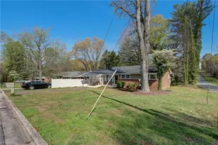 1203 Lawson St, Eden, NC 27288 - Photo 3