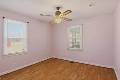 404 Meadowview Drive, Winston-Salem, NC 27107 - Photo 21