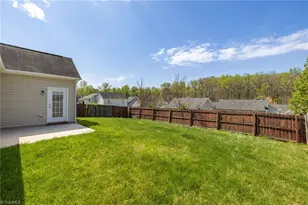 5905 Laurel Creek Ct, Greensboro, NC 27405 - Photo 33