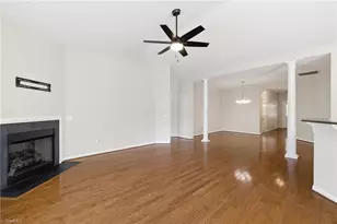 5905 Laurel Creek Ct, Greensboro, NC 27405 - Photo 7