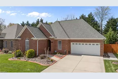 663 Dobson Court, Kernersville, NC 27284 - Photo 3