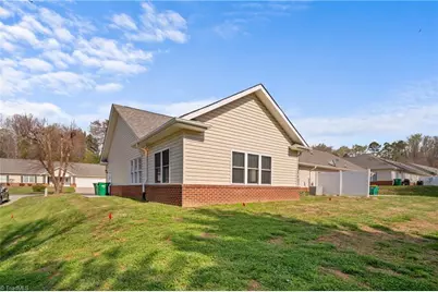 260 S Boyles Street, Pilot Mountain, NC 27041 - Photo 29