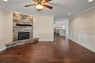 260 S Boyles St, Pilot Mountain, NC 27041 - Photo 7