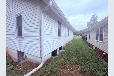 213 W Decatur Street, Madison, NC 27025 - Photo 41