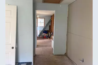 213 W Decatur Street, Madison, NC 27025 - Photo 7