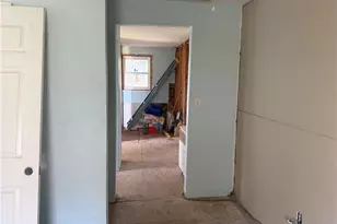 213 W Decatur St, Madison, NC 27025 - Photo 7