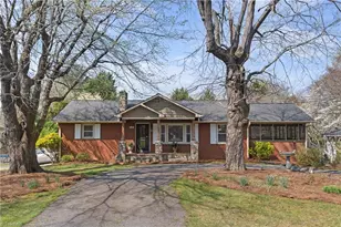 410 Lynhaven Dr, Winston-Salem, NC 27104 - Photo 1