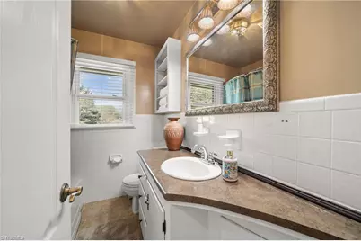 410 Lynhaven Drive, Winston-Salem, NC 27104 - Photo 23