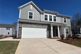 399 Shiloh Wy, Mebane, NC 27302 - Photo 3