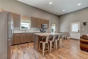 1034 Brooks Rd, Reidsville, NC 27320 - Photo 11