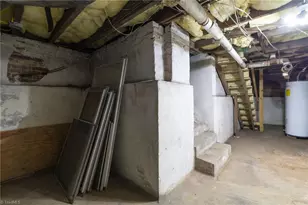 421 Chestnut St, Eden, NC 27288 - Photo 29