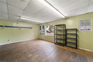 2083 Elizabeth Ave, Winston-Salem, NC 27103 - Photo 31