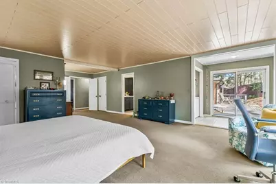 4709 Horseshoe Lane, Greensboro, NC 27410 - Photo 9