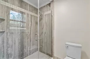 4709 Horseshoe Ln, Greensboro, NC 27410 - Photo 11