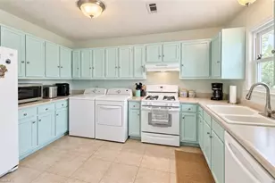 197 S River Dr, Beaufort, NC 28516 - Photo 13