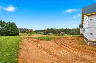 121 Winchester Dr, Ararat, NC 27007 - Photo 37