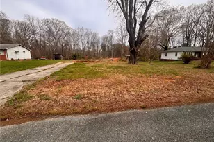 1637 Sanford Dr, Winston-Salem, NC 27105 - Photo 1