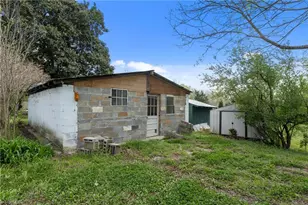 256 Bear Rd, Madison, NC 27025 - Photo 33