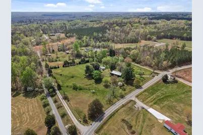 256 Bear Road, Madison, NC 27025 - Photo 45