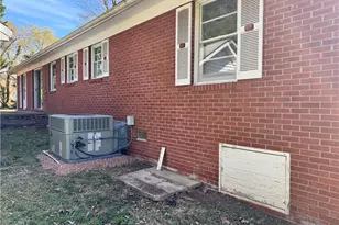 1118 Timberlane, Asheboro, NC 27205 - Photo 3