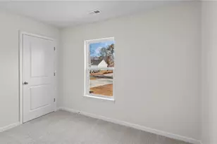 404 Jack Pine St, Thomasville, NC 27360 - Photo 5