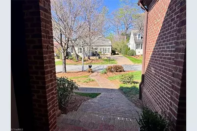 104 Westhaven Circle, Winston-Salem, NC 27104 - Photo 5